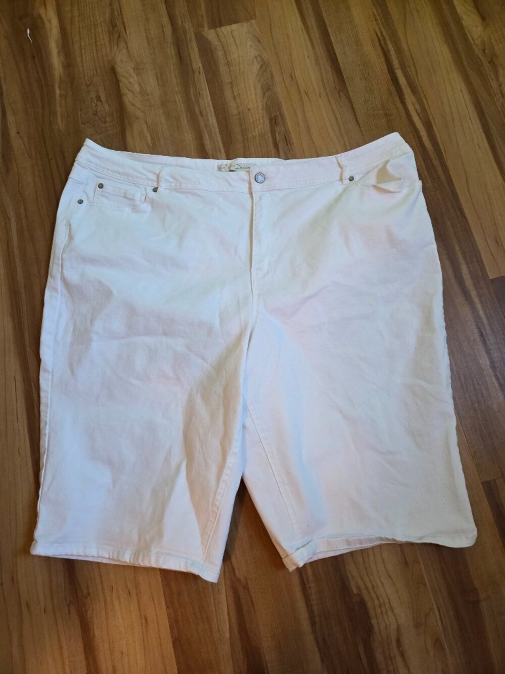 Plus Size White Denim Shorts Size 26
